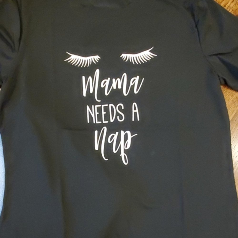 Womens "Mama needs a nap" graphic tee size L - Picture 2 of 2